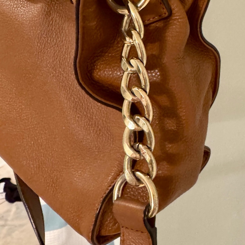 Michael Kors euc bag - Picture 4 of 10
